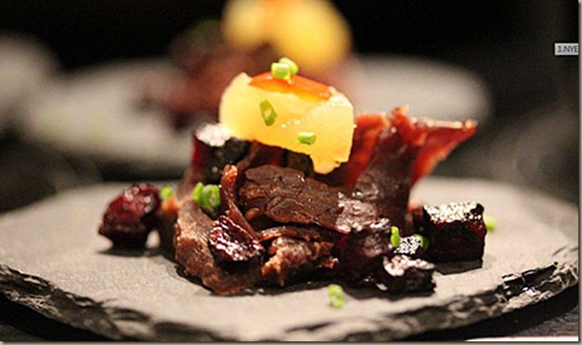 Petra_reindeer_Cured-reindeer-with-beetroot-and-chilli-pickle-apple